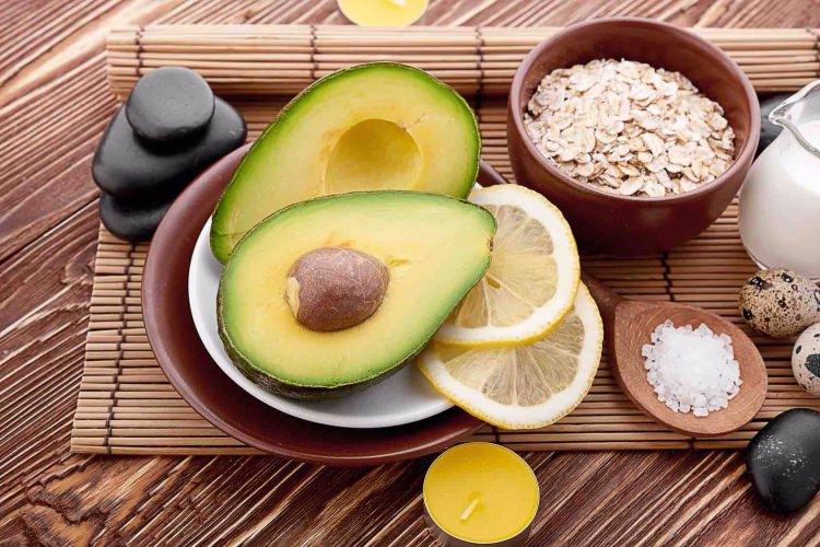 <p>İçeriğinde bulunan protein, mineral ve vitaminler küçük çocukların ve hamile bayanların dengeli ve sağlıklı beslenmelerinde çok gerekli olan maddelerdir. </p>