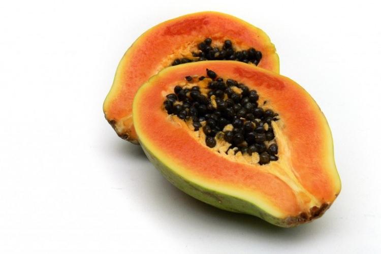 <p><strong>22. HAFTA</strong></p>

<p>Boyu 29 cm civarı iken ağırlığı 420 grama ulaştı. Tüm bu özelliklerle bebeğiniz tam bir <strong>papaya</strong>...</p>
