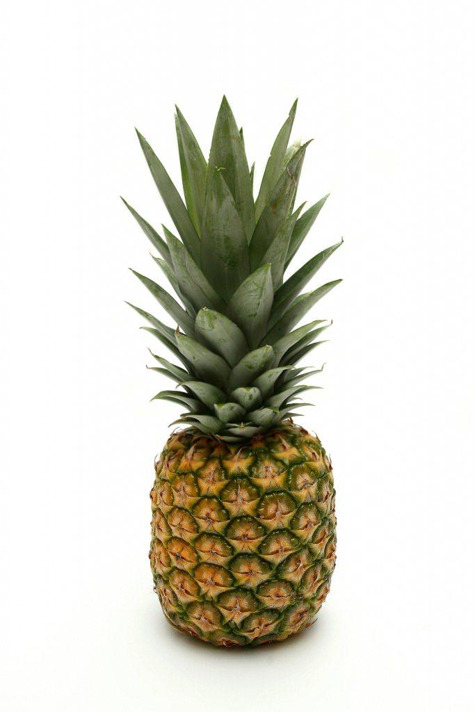 <p><strong>33. HAFTA</strong></p>

<p>Boyu 1 cm attı ve 250 gr. daha arttı. Bebeğiniz aynı bir <strong>ananas</strong>.</p>
