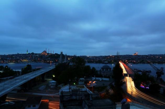 Yenikapı’da Marmaray ve Aksaray-Havalimanı hafif metro hattına aktarma sağlanabilecek.