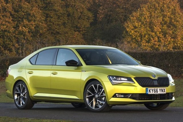 <p><strong>Skoda Superb 1.400 CC</strong><br />
<br />
ESKİ MTV(1-3 YAŞ)1.035 TL<br />
YENİ MTV(1-3 YAŞ)1.294 TL<br />
ESKİ MTV(4-6 YAŞ)776 TL<br />
YENİ MTV (4-6 YAŞ)970 TL</p>