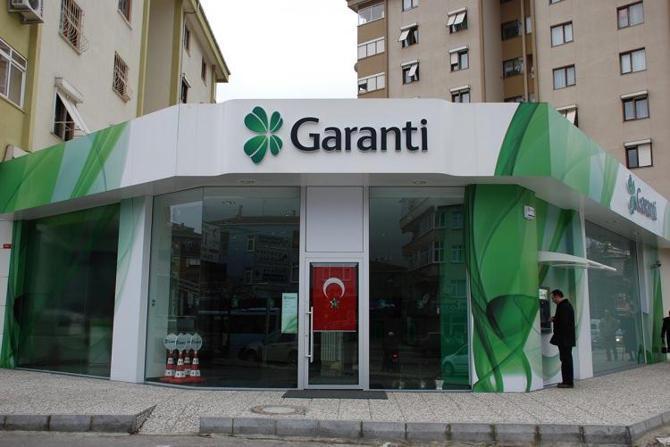 <p>Garanti Mortgage 24 aya kadar vadeli kredi faiz oranını %0.95’e, 24-60 ay arası vadelerdeki konut kredi faiz oranlarını da %0,99’a düşürdü.</p>
