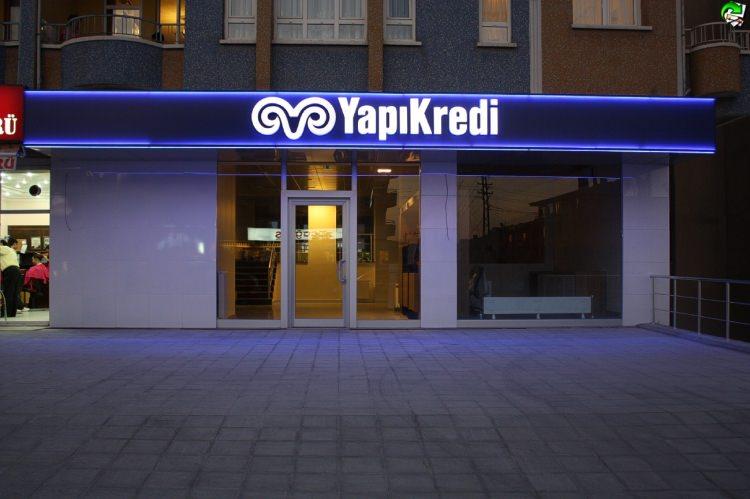<p>Yapı Kredi, konut kredisi faiz oranlarını 60 aya kadar olan vadelerde aylık yüzde 0.99 düzeyine çekildiğini açıkladı. </p>
