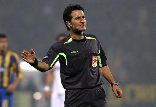 <p>SUAT ARSLANBOĞA</p>

<p>Beşiktaş</p>
