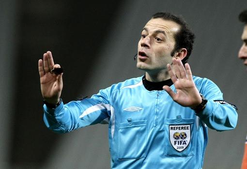 <p>CÜNEYT ÇAKIR</p>

<p>Fenerbahçe</p>
