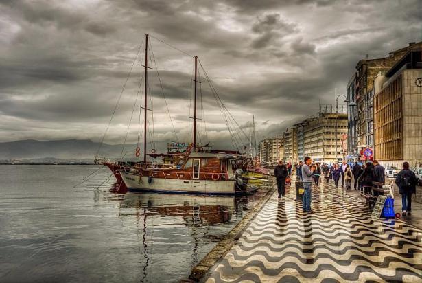 <p>İZMİR - Kordon</p>
