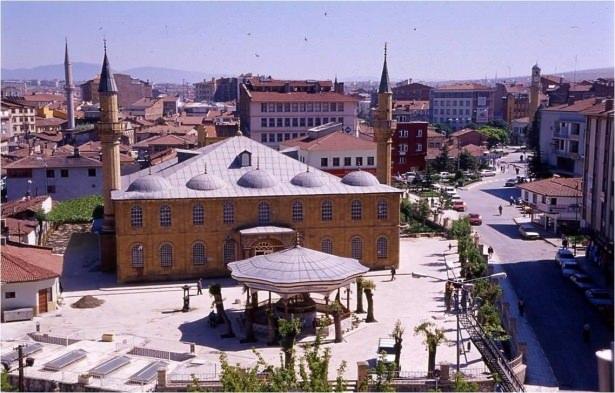 <p>Çorum</p>

<p>318 Öğretmen</p>

<p><a href="http://www.haber7.com/foto-galeri/40159-iste-kamuda-ihrac-edilenlerin-tam-listesi/p1" target="_blank"><strong><span style="color:rgb(255, 215, 0)">İŞTE İHRAÇ EDİLENLERİN TAM LİSTESİ</span></strong></a></p>
