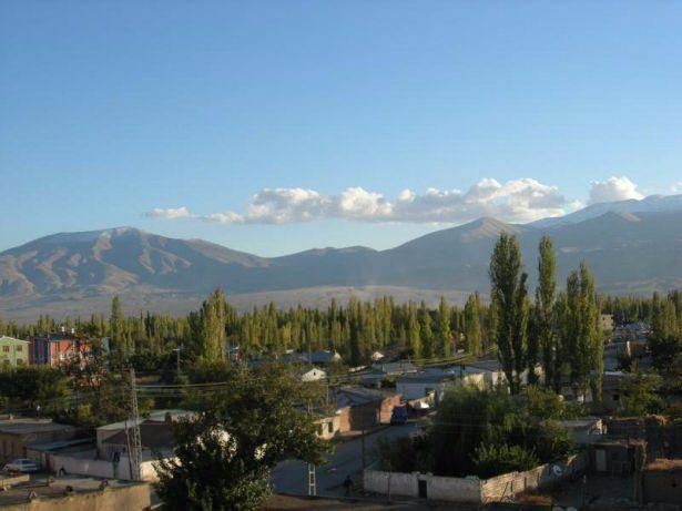 <p>Iğdır</p>

<p>35 Öğretmen</p>

<p><a href="http://www.haber7.com/foto-galeri/40159-iste-kamuda-ihrac-edilenlerin-tam-listesi/p1" target="_blank"><strong><span style="color:rgb(255, 215, 0)">İŞTE İHRAÇ EDİLENLERİN TAM LİSTESİ</span></strong></a></p>
