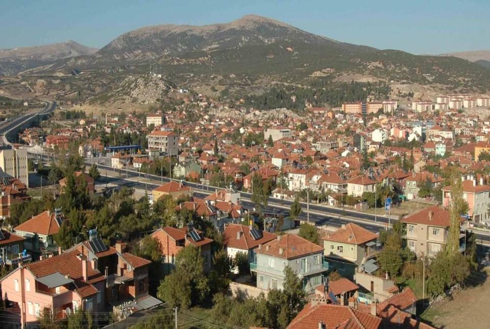 <p>Isparta</p>

<p>390 Öğretmen</p>

<p><a href="http://www.haber7.com/foto-galeri/40159-iste-kamuda-ihrac-edilenlerin-tam-listesi/p1" target="_blank"><strong><span style="color:rgb(255, 215, 0)">İŞTE İHRAÇ EDİLENLERİN TAM LİSTESİ</span></strong></a></p>

