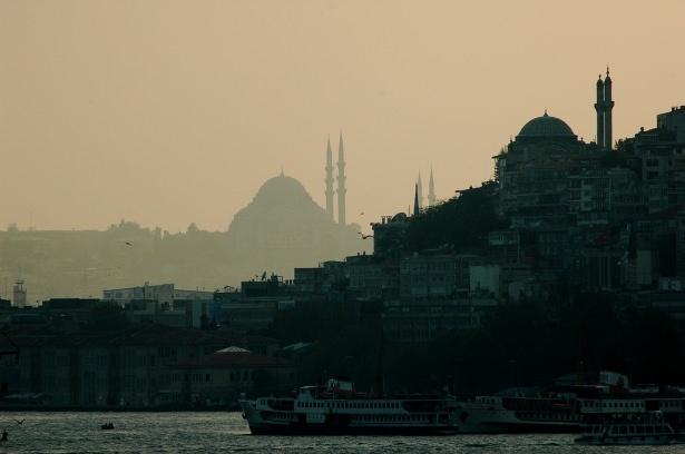 <p>İstanbul</p>

<p>3.487 Öğretmen</p>

<p><a href="http://www.haber7.com/foto-galeri/40159-iste-kamuda-ihrac-edilenlerin-tam-listesi/p1" target="_blank"><strong><span style="color:rgb(255, 215, 0)">İŞTE İHRAÇ EDİLENLERİN TAM LİSTESİ</span></strong></a></p>
