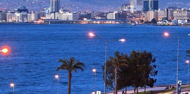 <p>İzmir</p>

<p>870 Öğretmen</p>

<p><a href="http://www.haber7.com/foto-galeri/40159-iste-kamuda-ihrac-edilenlerin-tam-listesi/p1" target="_blank"><strong><span style="color:rgb(255, 215, 0)">İŞTE İHRAÇ EDİLENLERİN TAM LİSTESİ</span></strong></a></p>

