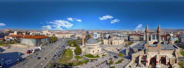 <p>Sivas</p>

<p>260 Öğretmen</p>

<p><a href="http://www.haber7.com/foto-galeri/40159-iste-kamuda-ihrac-edilenlerin-tam-listesi/p1" target="_blank"><strong><span style="color:rgb(255, 215, 0)">İŞTE İHRAÇ EDİLENLERİN TAM LİSTESİ</span></strong></a></p>
