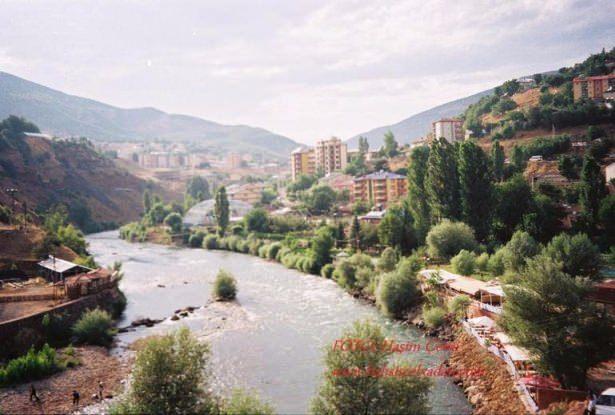 <p>Tunceli</p>

<p>7  Öğretmen</p>

<p><a href="http://www.haber7.com/foto-galeri/40159-iste-kamuda-ihrac-edilenlerin-tam-listesi/p1" target="_blank"><strong><span style="color:rgb(255, 215, 0)">İŞTE İHRAÇ EDİLENLERİN TAM LİSTESİ</span></strong></a></p>
