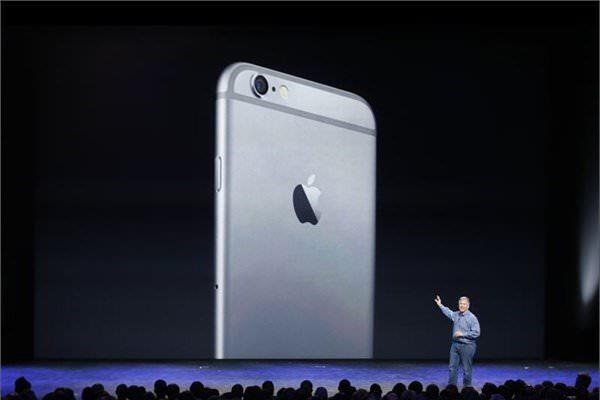 <p>Türkiye’de 26 Eylül’den itibaren satılmaya başlanacak olan iPhone 6 ve iPhone 6 Plus’un Türkiye’de satılacağı fiyat belli oldu.</p>

<p> </p>
