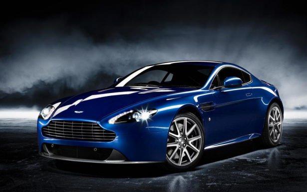 <p>Aston Martin / İNGİLTERE</p>
