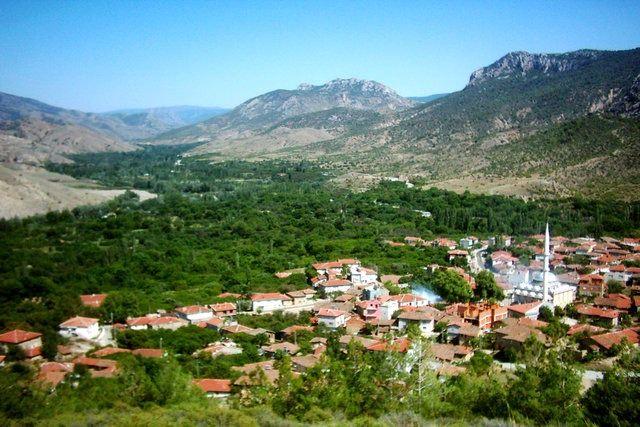 <p><strong>Bilecik</strong></p>

<p>Kayıtlı Suriyeli: 558</p>

<p>Şehir Nüfusu: 218,297</p>

<p>İl nüfusu ile karşılaştırma yüzdesi: 0.26</p>
