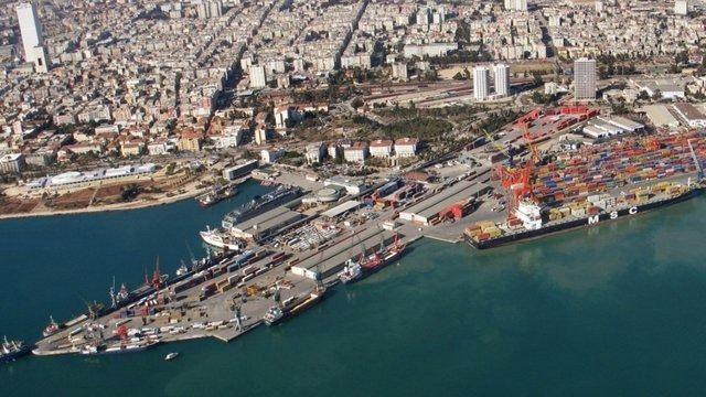 <p><strong>Mersin</strong></p>
<p>Kayıtlı Suriyeli: 208 bin 687</p>
<p>Şehir Nüfusu: 1,773,852</p>
<p>İl nüfusu ile karşılaştırma yüzdesi: 8.26</p>
