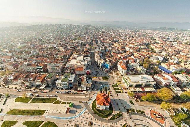 <p><strong>Yalova</strong></p>
<p>Kayıtlı Suriyeli: 2,879</p>
<p>Şehir Nüfusu: 241,665</p>
<p>İl nüfusu ile karşlaştırma yüzdesi: 1.19</p>
