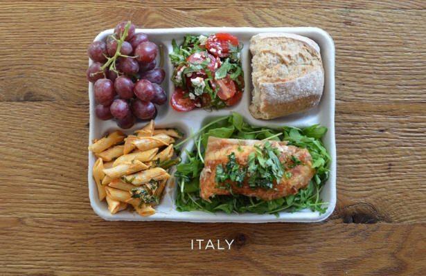 <p>İtalya</p>

<p>Ülkelerin her konuda olduğu gibi yemek kültürlerinde de farklılıklar olduğundan bazı ülkelerde çok besleyici, sağlıklı yiyecekler varken diğerleri pek de sağlıklı gözükmüyorlar.</p>

<p> </p>
