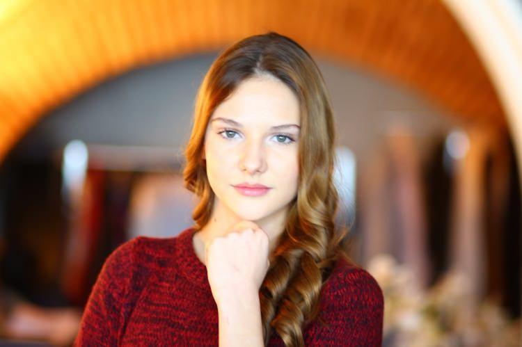 <p>Alina Boz 14.06.1998 Moskova/Rusya doğumlu.</p>