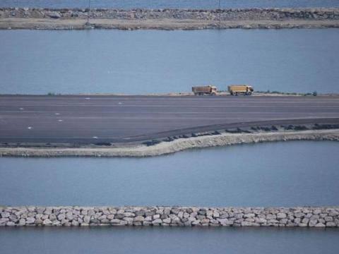 Türkiye'nin deniz üzerine kurulan ilk havalimanı unvanını taşıyan Ordu-Giresun Havalimanı'nda çalışmalar sürüyor.