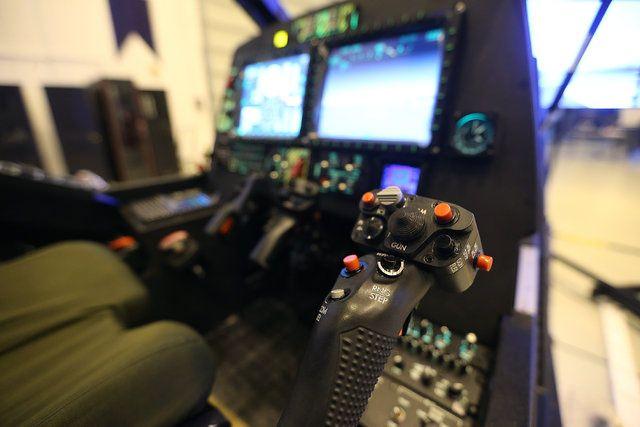 <p>Bugüne kadar bu serinin gerek pilotların aviyonik eğitimi gerekse bakımcıların bakım eğitimi için gerekli simülatörlerden tamamladığımız üretimleri Türk Silahlı Kuvvetlerine teslim ettik.</p>

<p> </p>

