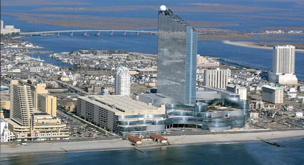 <p><strong>Revel Casino, Atlantic City</strong><br />
Revel Casino'su 2.5 milyar dolara mal oldu.</p>
