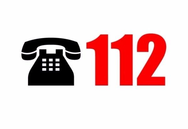 <p>Çoğu cep telefonu, içinde sim kart olmasa veya şebeke çekmese bile acil numaraları arayabilmektedir.</p>
