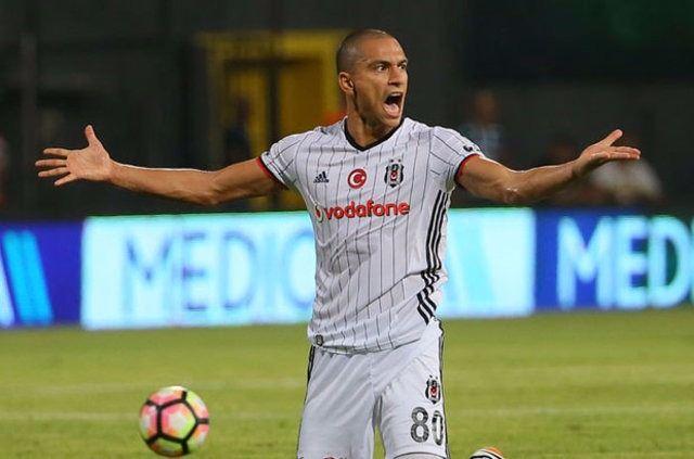 <p>Gökhan İnler - 77</p>
