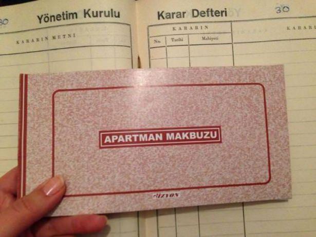 <p>İnsanımız ilan verirken mizahı işin içine katarak dikkat çekmeyi başarıyor. Bunu belki bilinçli belki bilinçsizce yapıyor ama çoğu zaman bu duyuru ve ilanlarıyla bizi güldürüyor.</p>
<p> </p>