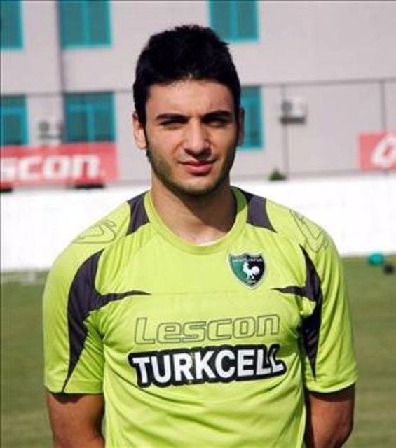 <p>Cenk Gönen</p>

<p> </p>
