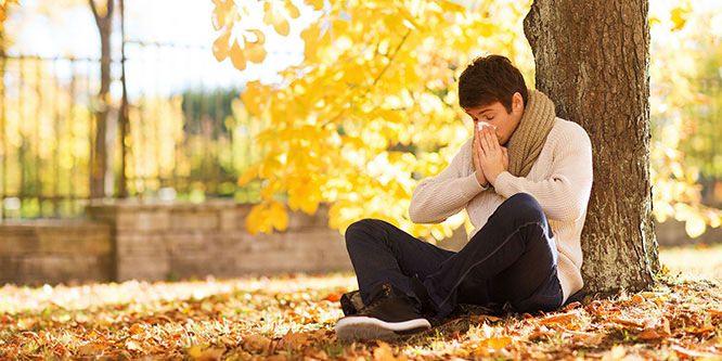<p><strong>Mevsim geçişleri psikolojiyi etkiliyor</strong></p>
<p>Mevsim geçişlerinde kişiler yorgunluk, halsizlik ve sürekli uyuma isteği hisseder. Bu durum kişilerin kendilerini mutlu hissedecek aktivitelere yönelmesi için çok önemlidir.</p>