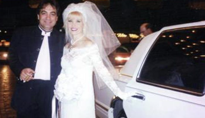 <p>Gönül Yazar ve Fahrettin Akçınar</p>