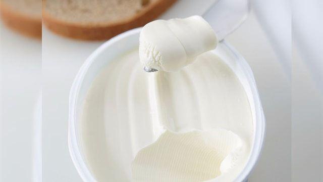 <p>Bilim insanları, yoğurdun meme kanseri riskini azaltırken, krem ve çedar peynirlerinin artırdığını ortaya çıkardı.</p>
