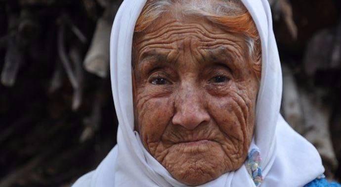 <p>Tufan, erkeklerin ve kadınların bu durumla karşı karşıya kalmaları sonucunda, <strong>Türkiye'de bu işin artık profesyonelleşmesi</strong> ve bu konuyla ilgili önemli adımların atılması gerektiğini belirtti.</p>
