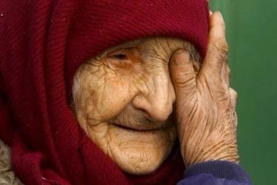 <p>Türkiye'de <strong>1 milyon 750 bin yaşlı yatalak ve bakıma muhtaç kişi </strong>olduğunu belirten Tufan, anne ya da babasının altını temizlemek zorunda kalan erkek ve kadınların oranının ise yüzde 8 olduğunu söyledi. </p>