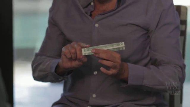 <p>İşte madeni para, kağıt paranın ucunda. Artık onun ağırlığı paranın dengede kalmasını sağlayacak.</p>

<p> </p>
