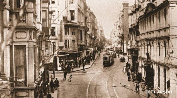 <p>1924 - Cadde-i Kebir, Pera</p>
<p> </p>
