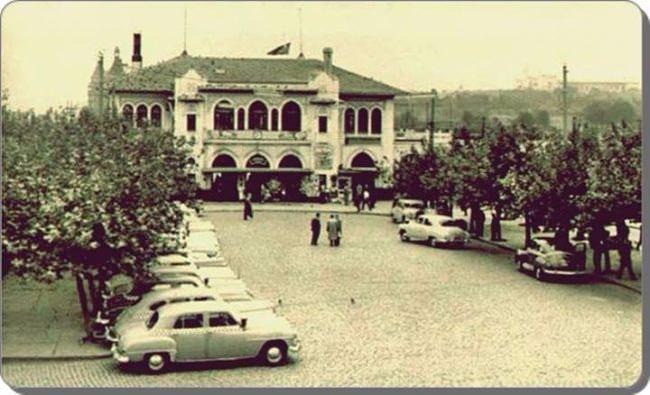 <p>Kadıköy İskelesi, 1950'ler</p>
