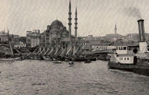 <p>"Camisiz, minaresiz ve limansız İstanbul, gökdelensiz New York gibi..."</p>

