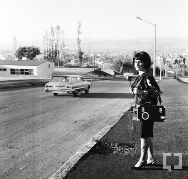 <p>Ankara Radyosu Elemanı Röportaj Hazırlığında</p>

<p> </p>
