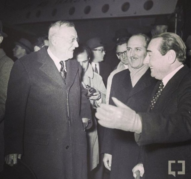 <p>ABD Dışişleri Bakanı John Foster Dulles Ankara Ziyaretinde Başbakan Adnan Menderes İle Birlikte</p>

<p> </p>
