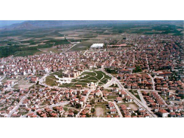 <p>Konya-Karaman 40 dakika</p>

<p> </p>
