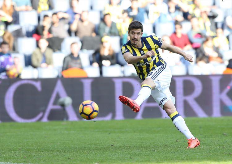 <p>Ofansif Orta Saha: Salih Uçan</p>
