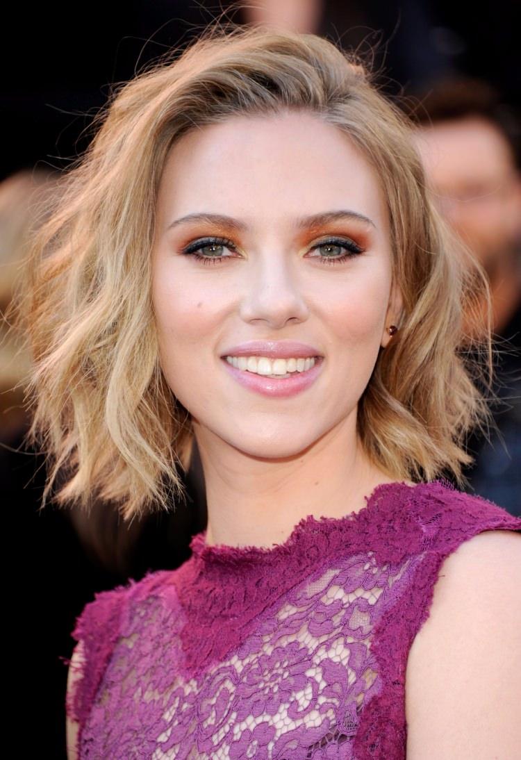 <p><strong>Scarlett Johansson ve karite yağı</strong><br />
<br />
 </p>
