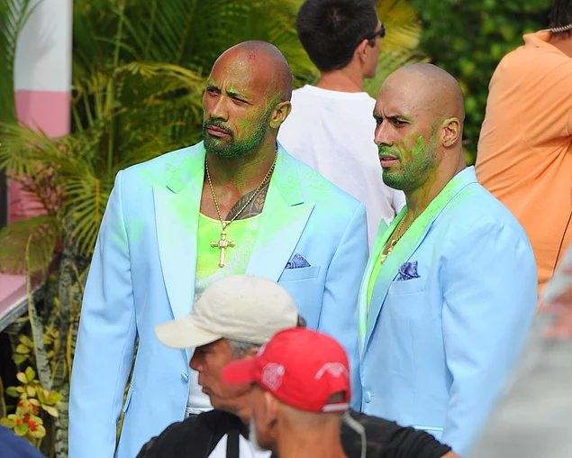 <p>Dwayne Johnson ve İkiz Dublörü Tanoai Reed (Pain and Gain)</p>
