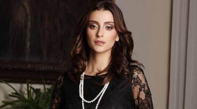 <p>Özge Ulusoy</p>
