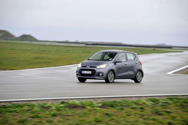 Hyundai i10, “Made In Turkey” damgasıyla birlikte artık ilk önemli ödülü olan AUTOBEST 2014 unvanıyla tüm yollarda dolaşacak.
