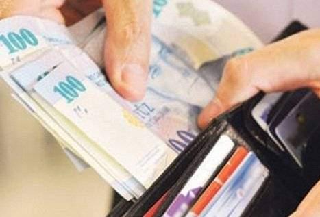 26- Çalışma süresinin bir kısmını kısmi süreli, bir kısmını tam süreli çalışan bir işçinin kıdemi nasıl hesaplanır? İşçinin kısmi süreli çalışması tam süreliye dönüştürülerek kıdemi hesaplanır. Bu süre kıdem tazminatına hak kazanma da değil, kıdeminin hesaplanmasında dikkate alınır.