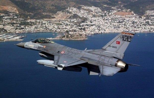 <p><strong>25 Haziran 1992, Ankara - Akıncı</strong><br />
<br />
Uçak, Akıncı Üssü'nden kalkışın hemen ardından motora kuş girmesi nedeniyle pist yakınlarında düştü. Pilot fırlatma koltuğu ile atlayarak kazadan yara almadan kurtuldu.</p>
<p> </p>
<p> </p>